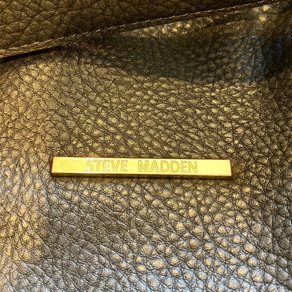 Steve Madden tote - Picture 7 of 9